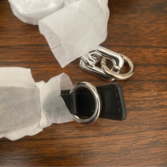 AZA Micro Kingpin Black Gathered Barrel Bag Round Log Crossbody Chain Purse - Picture 11 of 14